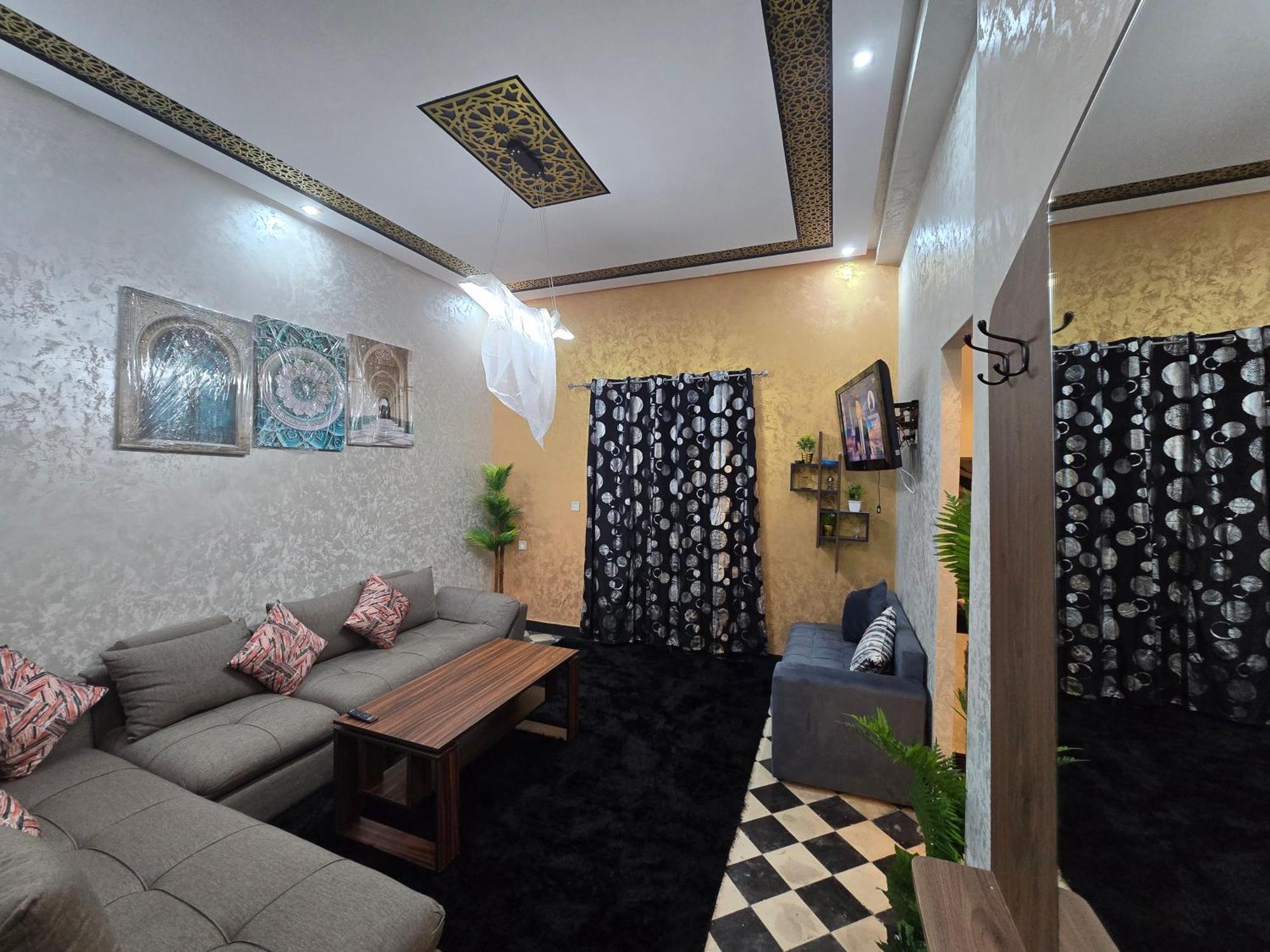 Centre Ville Plage Avec 1 Seule Chambre 3 Pieces Au Total Pour Famille Ou Personnes Serieuses Ел Джадида Екстериор снимка